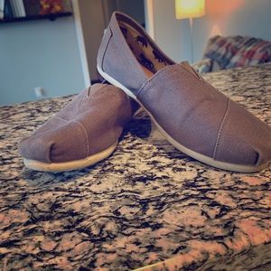 TOMS- Ash Gray